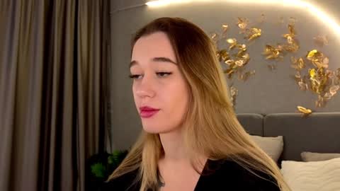 Jessica Loyd online show from 01.25.25