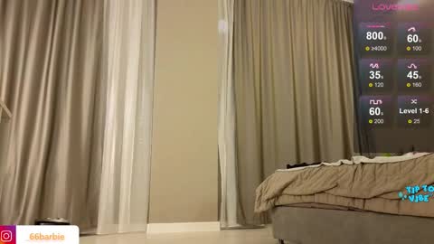 Jessica Loyd online show from 02.11.25