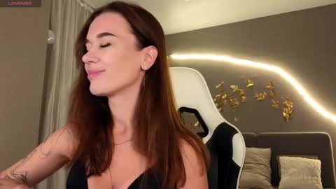 Jessica Loyd online show from 11.27.25