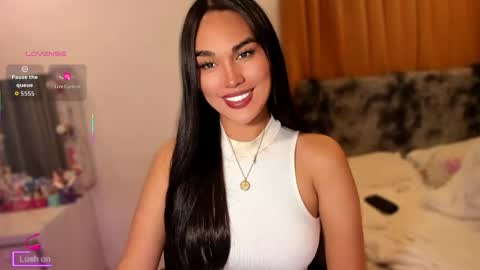 Miss Larah online show from 03.25.26