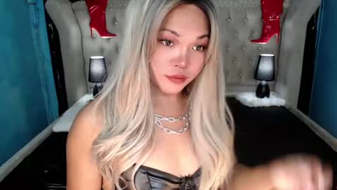 Snapshot of your_sex_addiction_69 chatting on 03.06.25 Casie online show from 03.06.25
