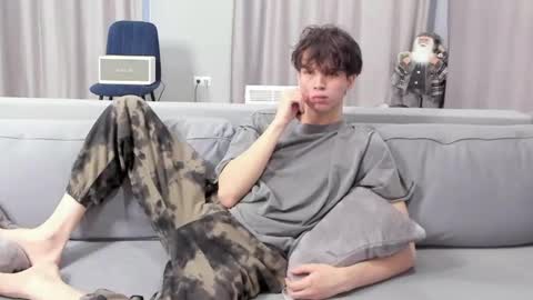 your_shy_guy online show from 01.25.25