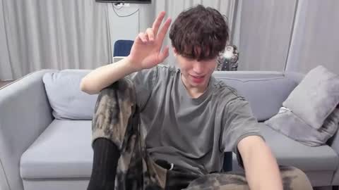 your_shy_guy online show from 01.29.25