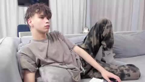 your_shy_guy online show from 02.08.25