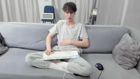 your_shy_guy online show from 02.25.25