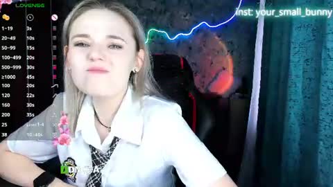 Molly online show from 08.03.26