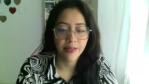 Snapshot of your_sttar chatting on 01.04.25 your sttar online show from 01.04.25