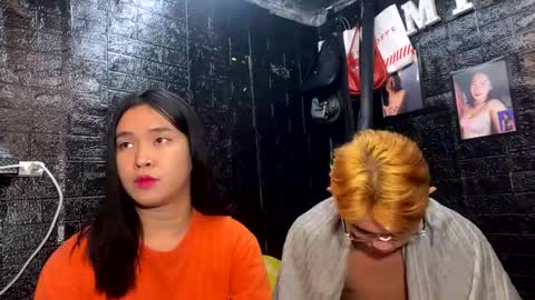 your_twinkletoes18 online show from 11.24.25