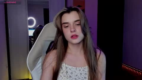 Snapshot of youranikka chatting on 09.26.25 Anikka online show from 09.26.25