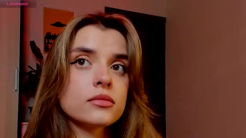 Snapshot of youranikka chatting on 10.11.25 Anikka online show from 10.11.25