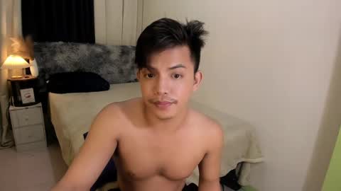 Snapshot of yourasian_bradley chatting on 03.11.25 yourasian_bradley online show from 03.11.25