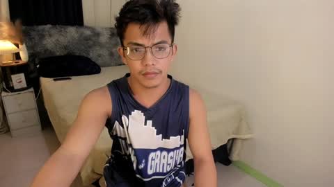 Snapshot of yourasian_bradley chatting on 03.11.25 yourasian_bradley online show from 03.11.25