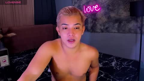 Snapshot of yourasian_bradley chatting on 11.02.25 yourasian_bradley online show from 11.02.25