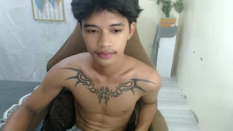 yourasian_eric online show from 06.13.26