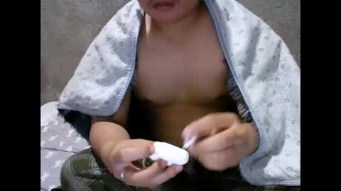 Snapshot of yourasian_lover29 chatting on 03.10.26 yourasian_lover29 online show from 03.10.26