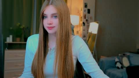Snapshot of yourbeautyarya chatting on 07.23.26 Arya online show from 07.23.26