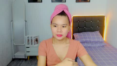 yourcuteprincess_ online show from 06.06.26