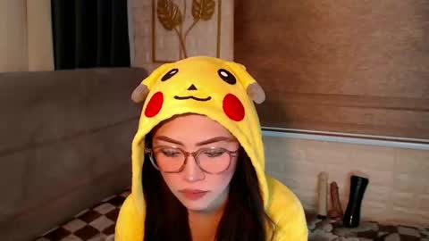 Snapshot of yourdevilsweettsx chatting on 01.08.25 JEN online show from 01.08.25