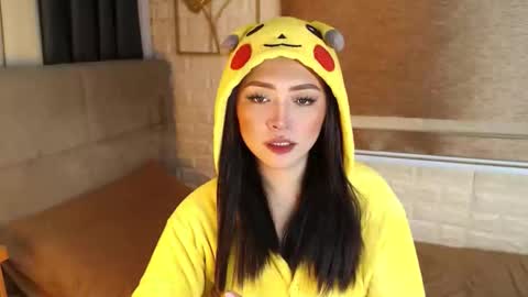 Snapshot of yourdevilsweettsx chatting on 09.09.25 JEN online show from 09.09.25