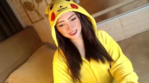 Snapshot of yourdevilsweettsx chatting on 11.20.25 JEN online show from 11.20.25