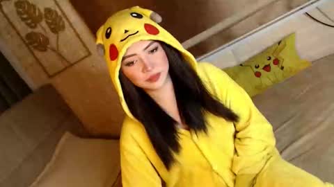 Snapshot of yourdevilsweettsx chatting on 11.26.25 JEN online show from 11.26.25