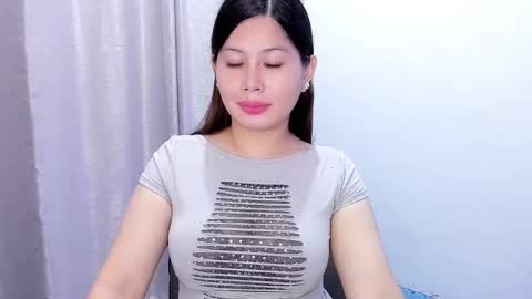 Snapshot of yourdirtyangels chatting on 12.10.24 3hi im  Angel glad to see you  3 online show from 12.10.24