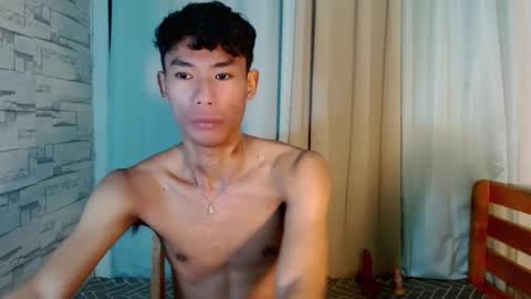 Snapshot of yourdreamboyx chatting on 12.30.24 Rence online show from 12.30.24