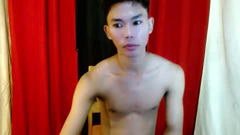 Snapshot of yourdreamboyx chatting on 02.12.25 Rence online show from 02.12.25