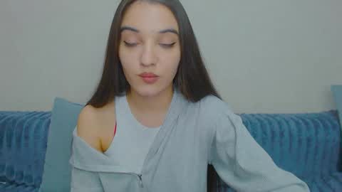 Snapshot of yourdreammary chatting on 10.16.25 Adele online show from 10.16.25