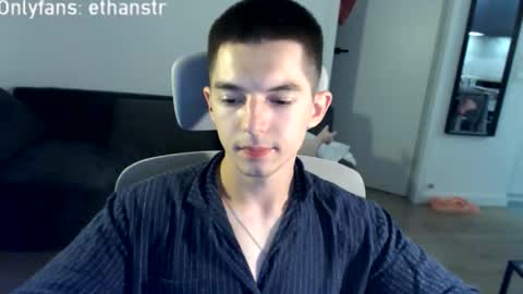 Snapshot of yourethan chatting on 09.15.25 yourethan online show from 09.15.25