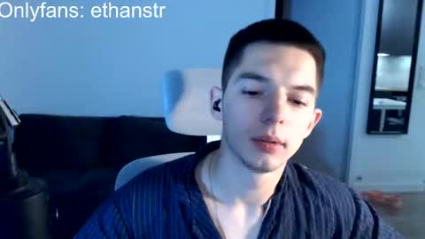 Snapshot of yourethan chatting on 10.06.25 yourethan online show from 10.06.25