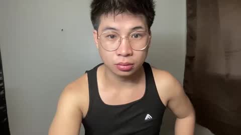 Snapshot of yourfantasyyy_ chatting on 03.09.25 yourfantasyyy_ online show from 03.09.25