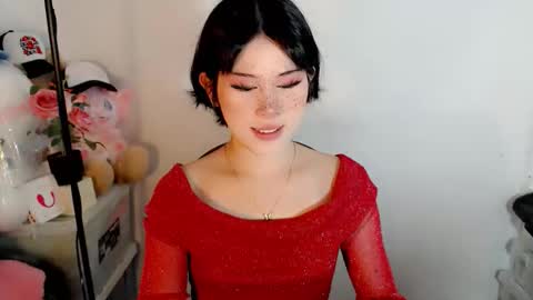 PrettyElla online show from 10.10.25