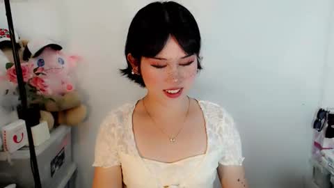 PrettyElla online show from 10.21.25