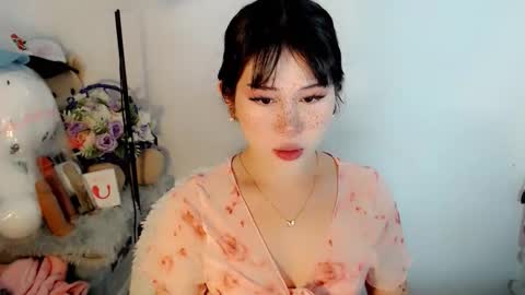 PrettyElla online show from 11.15.25