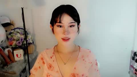 PrettyElla online show from 11.20.25