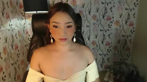 Snapshot of yourfavoratemaureen chatting on 02.26.25 maureen love you online show from 02.26.25