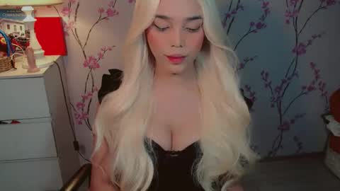 Snapshot of yourfavoratemaureen chatting on 09.29.25 maureen love you online show from 09.29.25