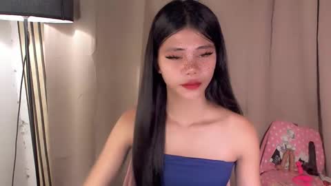Vivian online show from 04.21.26