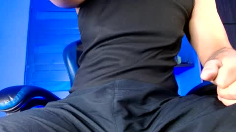 Snapshot of yourfavorite_bigclit chatting on 06.20.26 yourfavorite_bigclit online show from 06.20.26