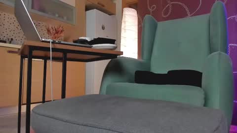 Snapshot of yourfreebird chatting on 03.02.25 Maria online show from 03.02.25