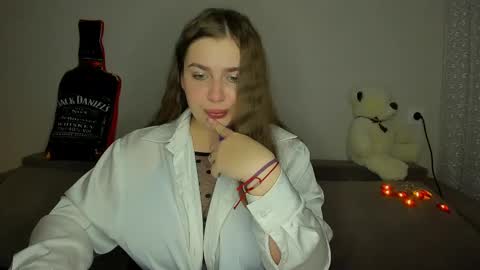 Snapshot of yourgem__ chatting on 02.24.25 yourgem__ online show from 02.24.25