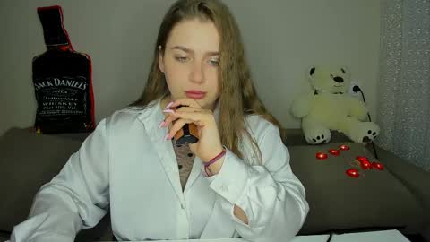 Snapshot of yourgem__ chatting on 03.06.25 yourgem__ online show from 03.06.25