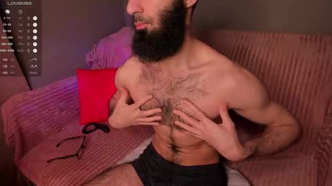 HAIRY wants to have a great time online show from 12.15.25