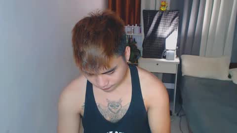 Snapshot of yourhandsome_hunk chatting on 01.10.25 Paul online show from 01.10.25