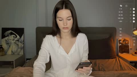 Snapshot of yourher0in chatting on 01.29.25 Aida online show from 01.29.25