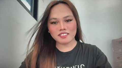 yourhotgirl_lyn online show from 06.16.26