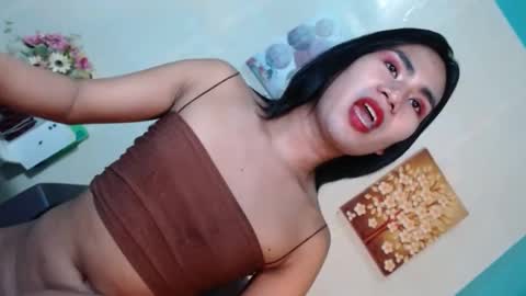 Snapshot of yourhottie_winxxx chatting on 01.09.25 Mauie  online show from 01.09.25