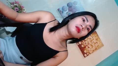 Snapshot of yourhottie_winxxx chatting on 01.17.25 Mauie  online show from 01.17.25