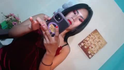 Snapshot of yourhottie_winxxx chatting on 01.26.25 Mauie  online show from 01.26.25